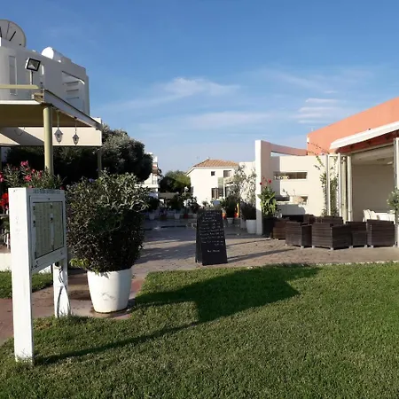 Ruby Villa *